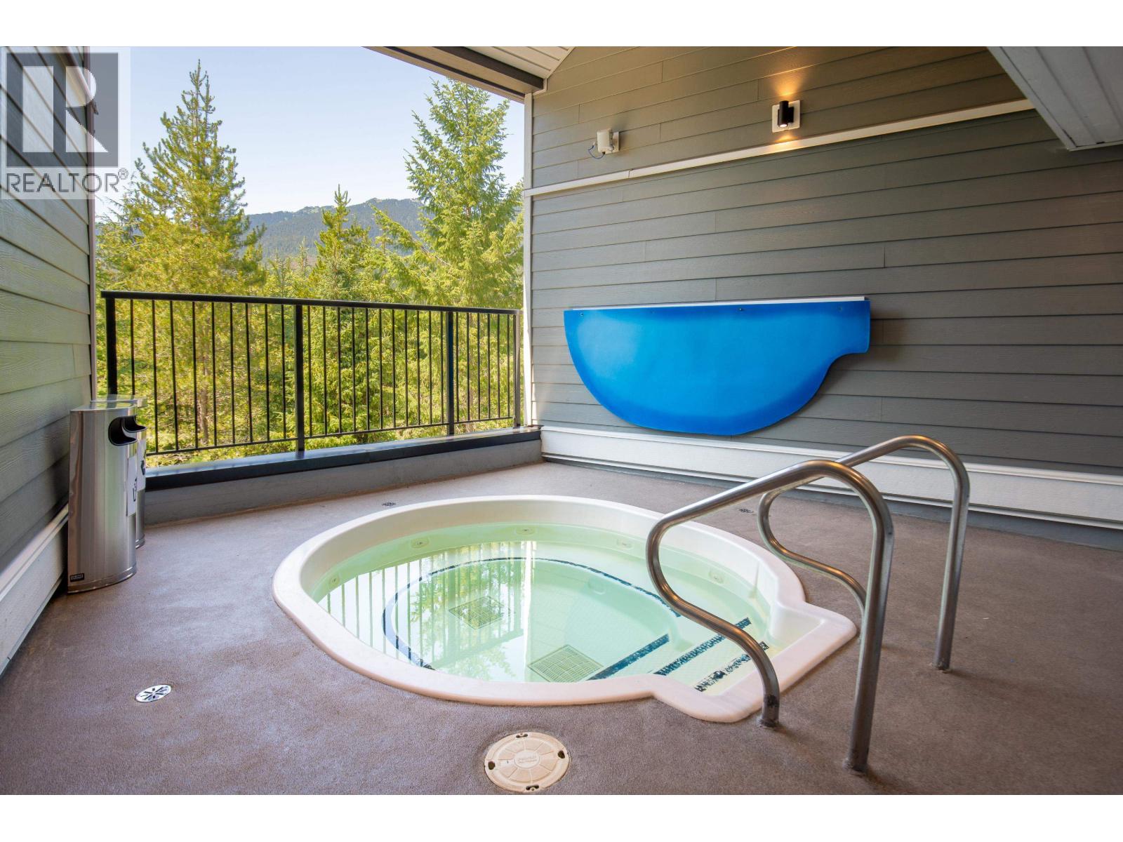 310 2221 GONDOLA WAY, Whistler