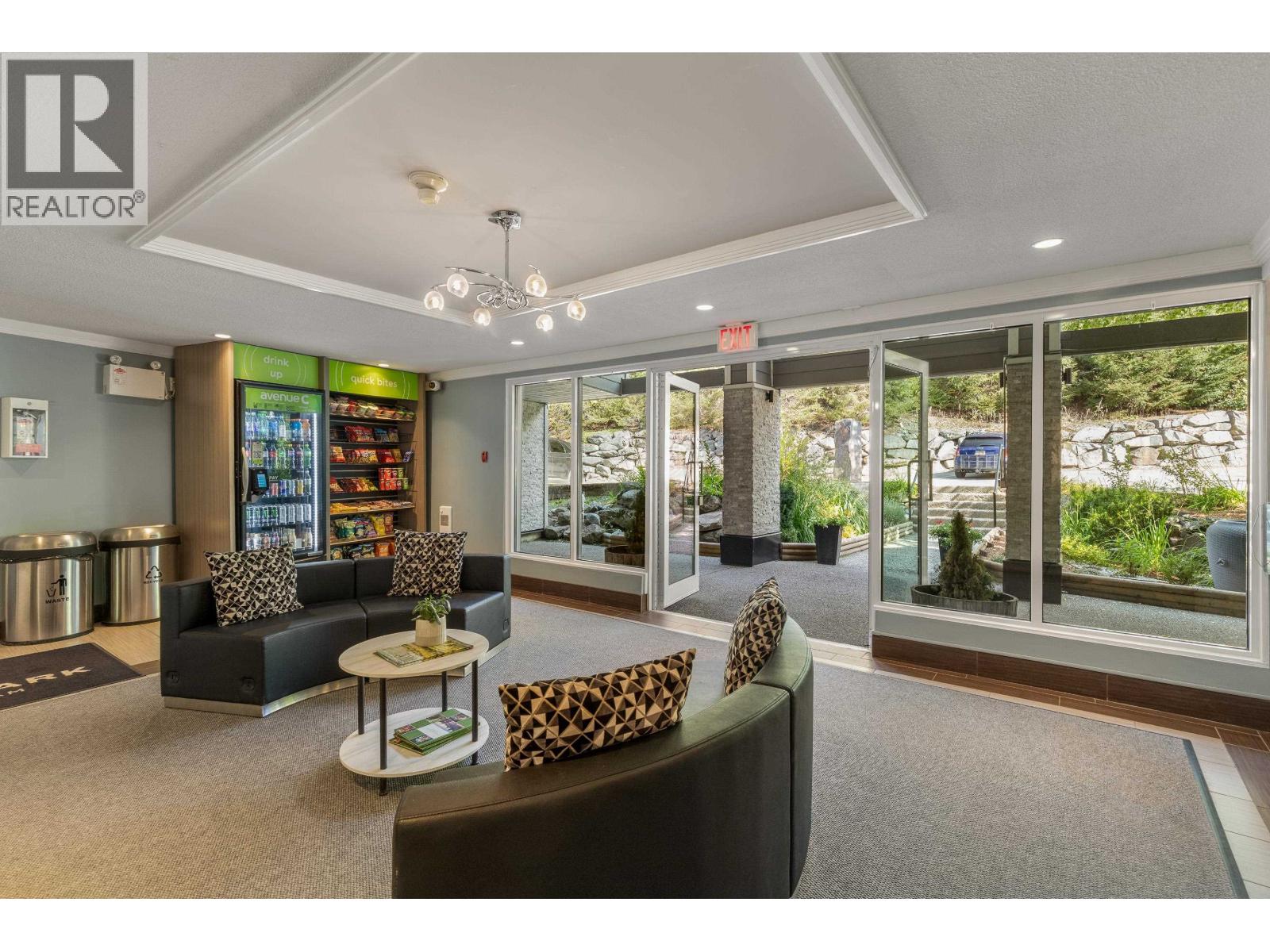 310 2221 GONDOLA WAY, Whistler