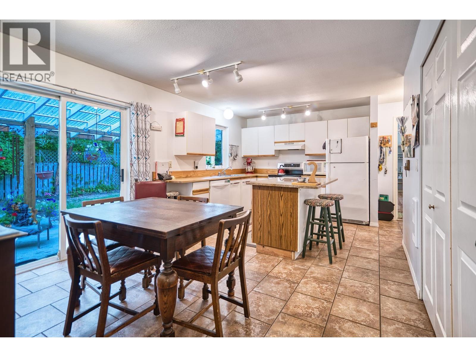 7955 CONNOR ROAD, Halfmoon Bay