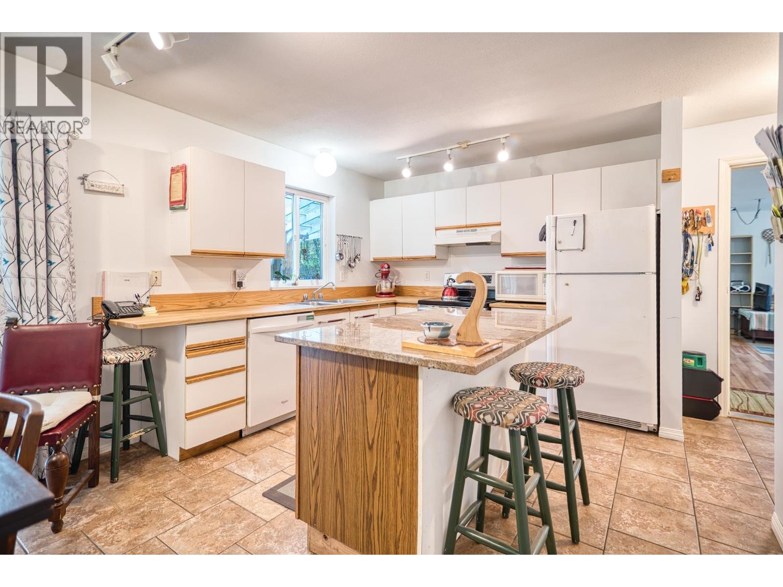 7955 CONNOR ROAD, Halfmoon Bay