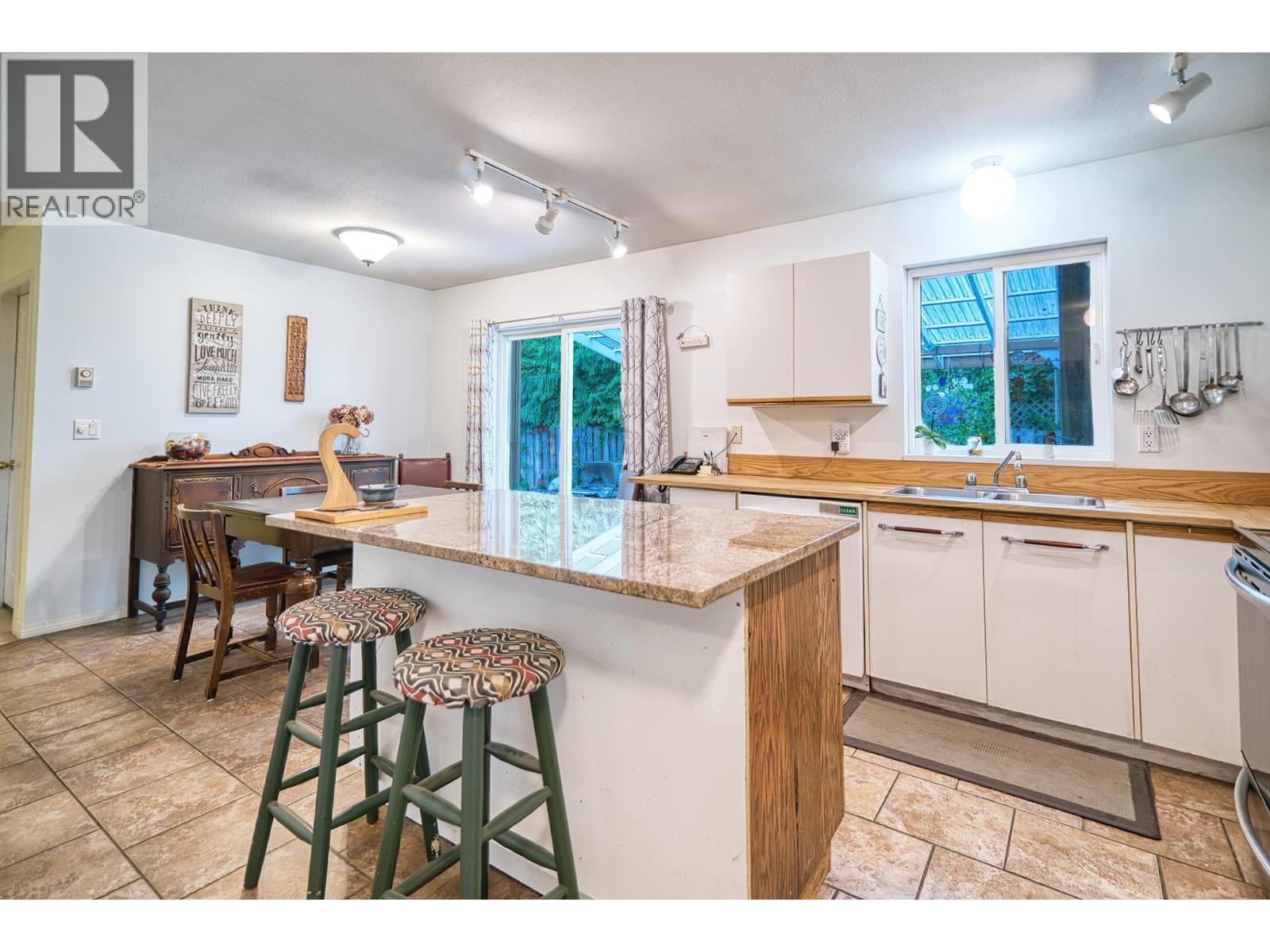 7955 CONNOR ROAD, Halfmoon Bay