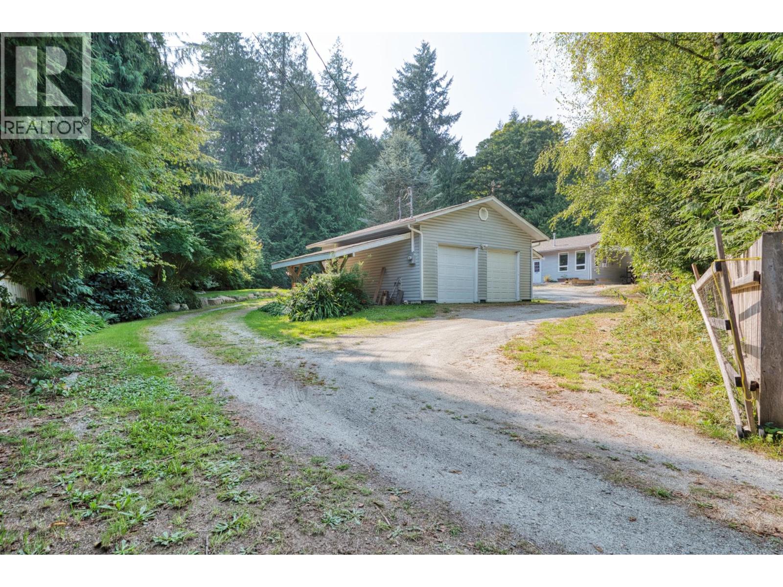7955 CONNOR ROAD, Halfmoon Bay