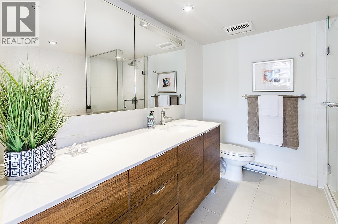 409 1679 LLOYD STREET, North Vancouver