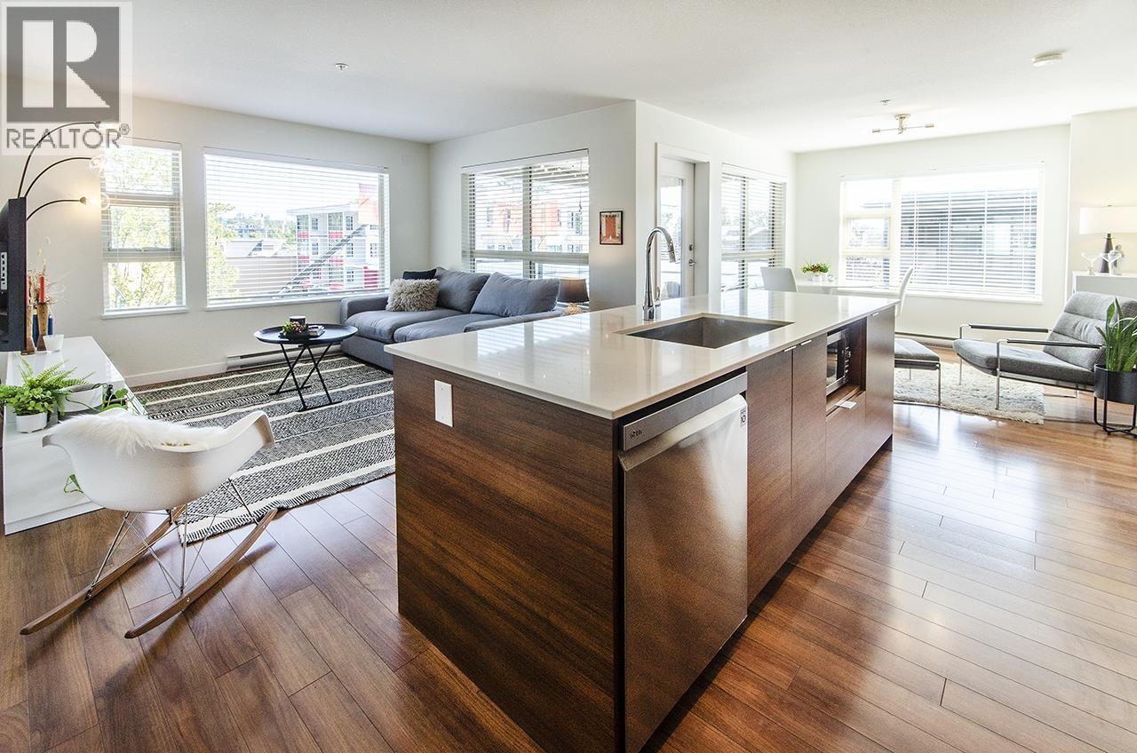 409 1679 LLOYD STREET, North Vancouver