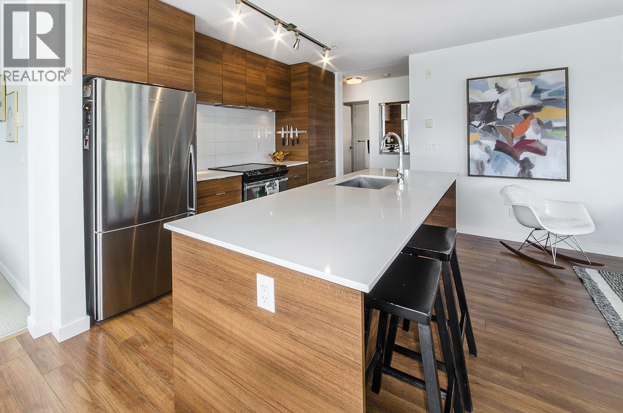 409 1679 LLOYD STREET, North Vancouver