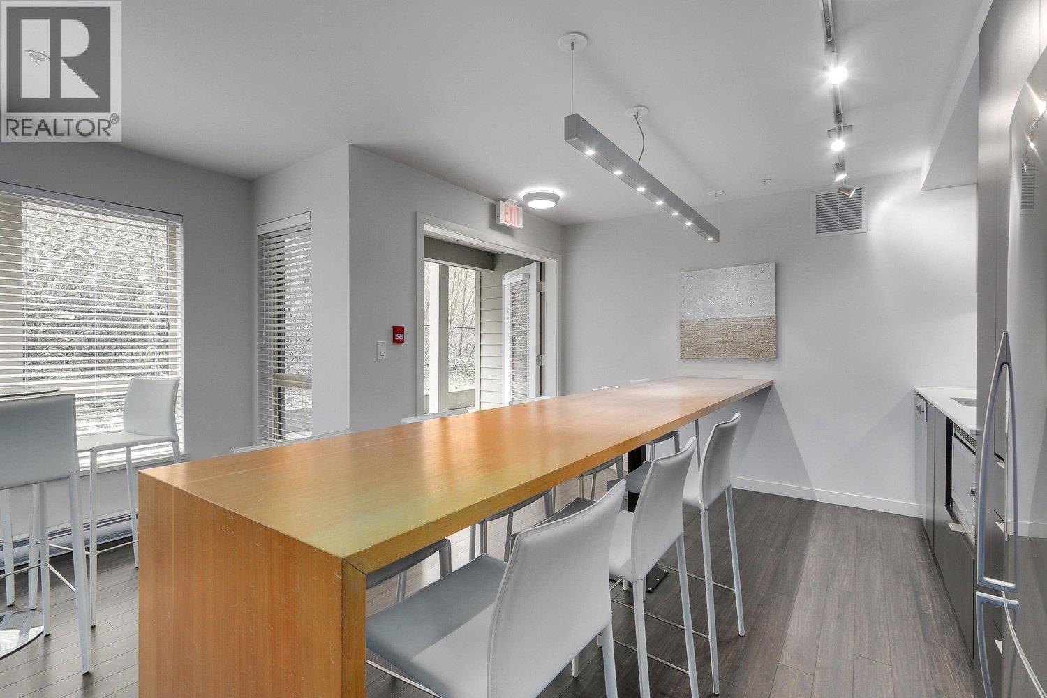409 1679 LLOYD STREET, North Vancouver