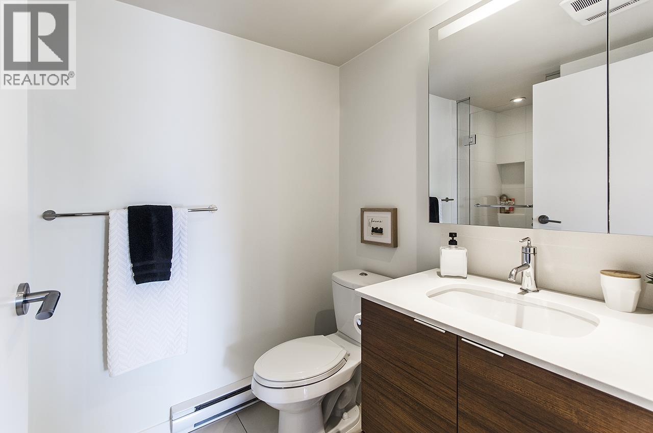 409 1679 LLOYD STREET, North Vancouver