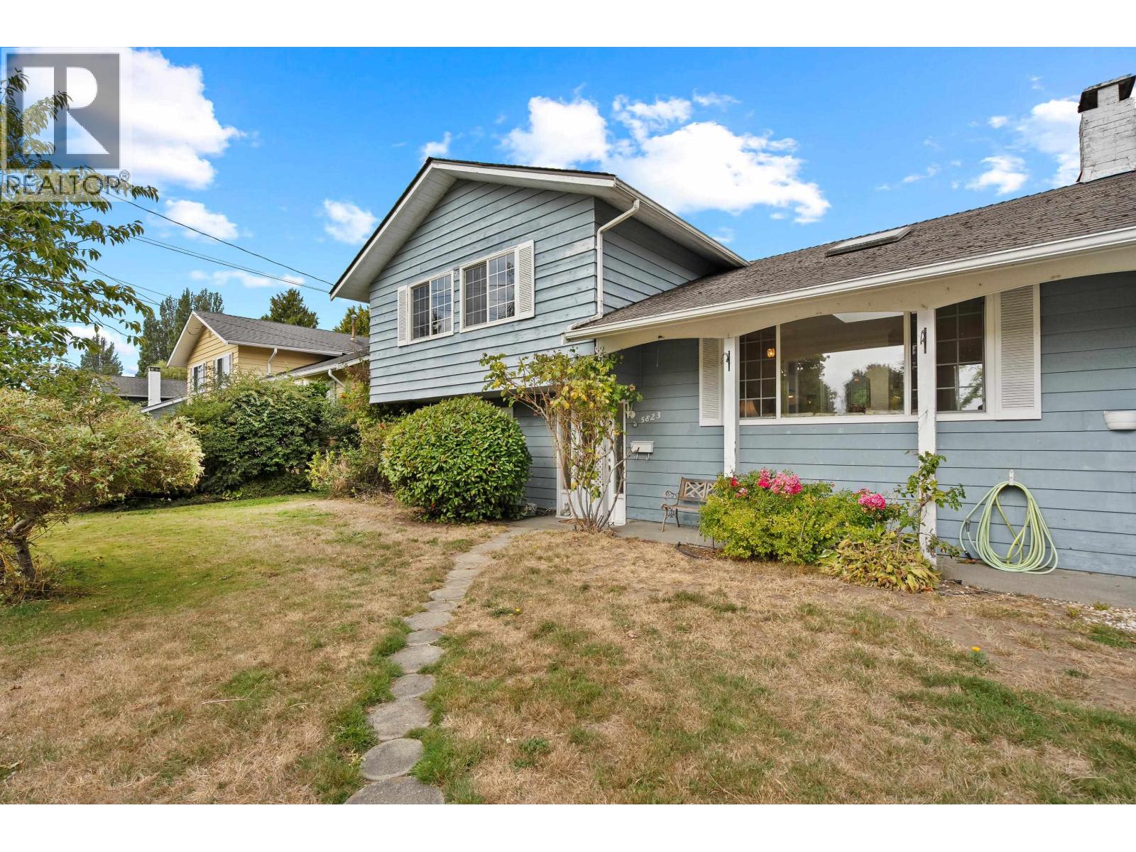 5823 17A AVENUE, Delta