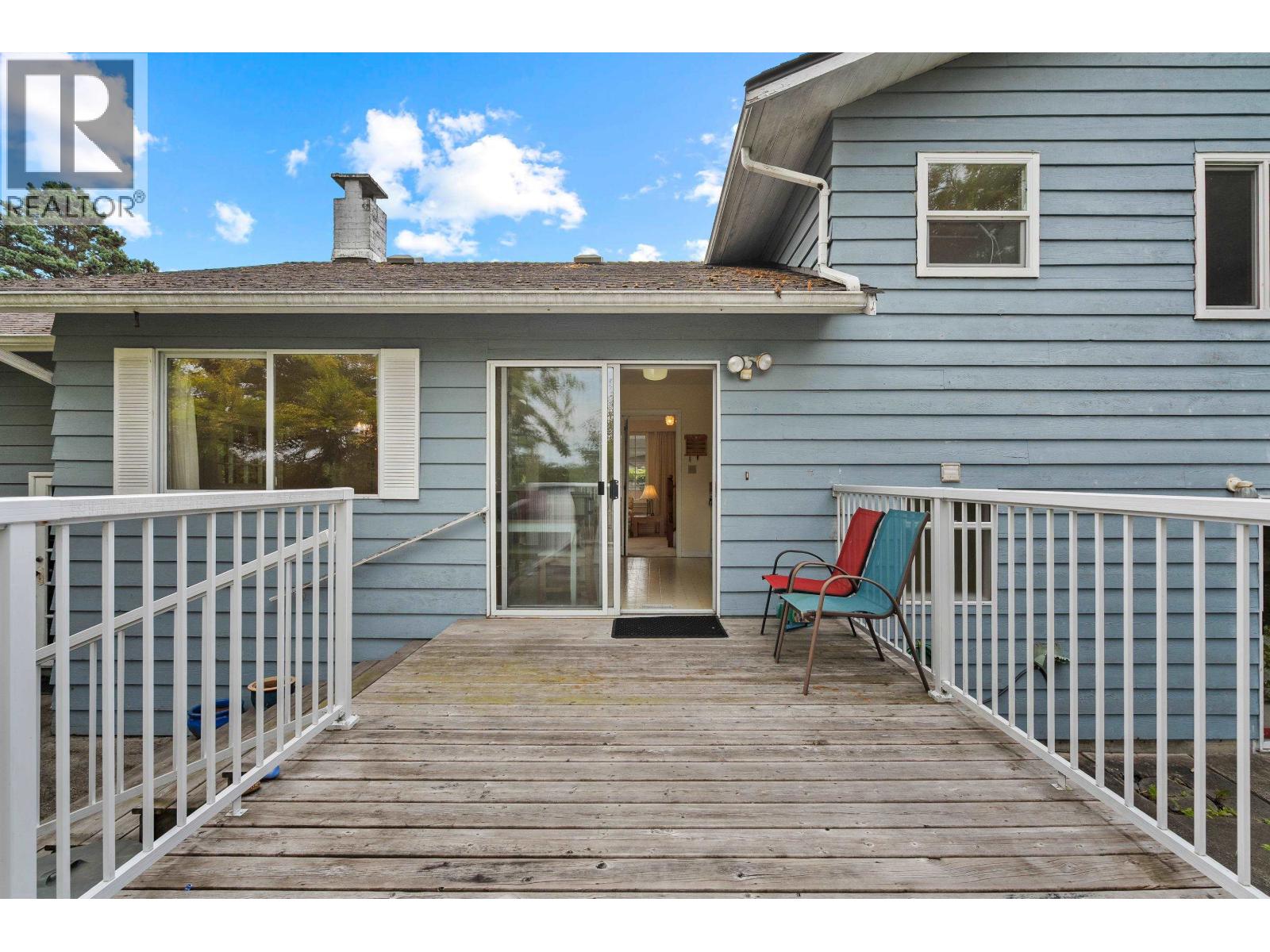 5823 17A AVENUE, Delta