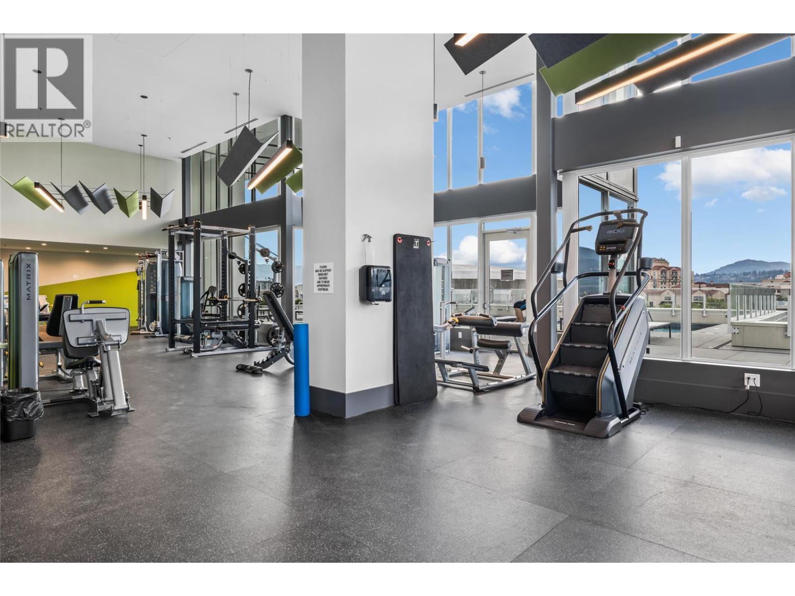 2001 1191 Sunset Drive, Kelowna