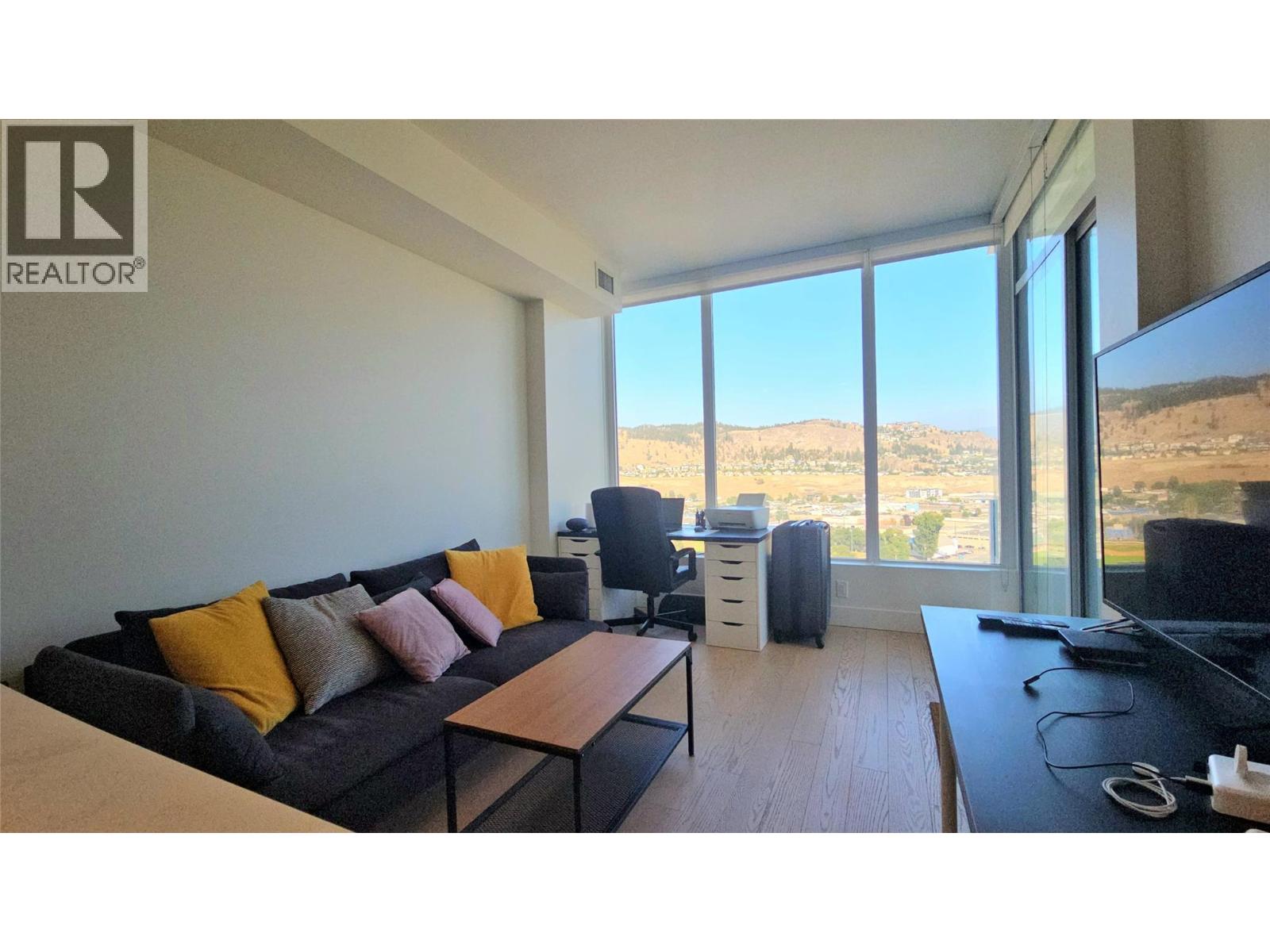 2001 1191 Sunset Drive, Kelowna