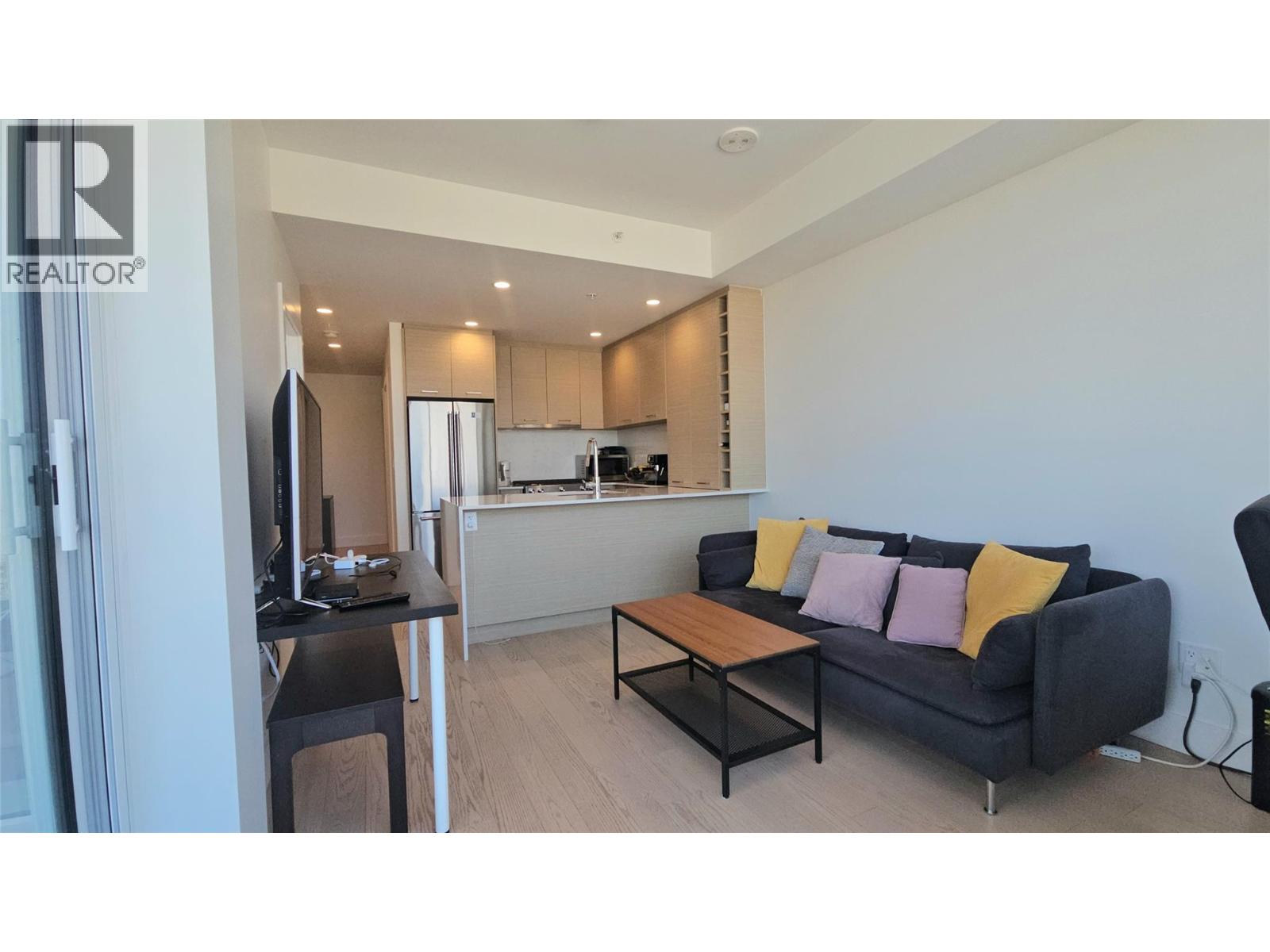 2001 1191 Sunset Drive, Kelowna