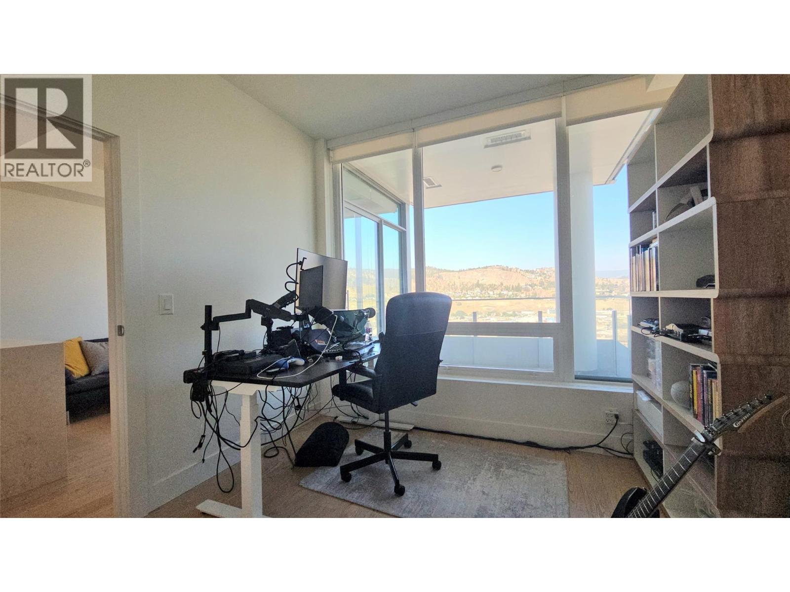 2001 1191 Sunset Drive, Kelowna