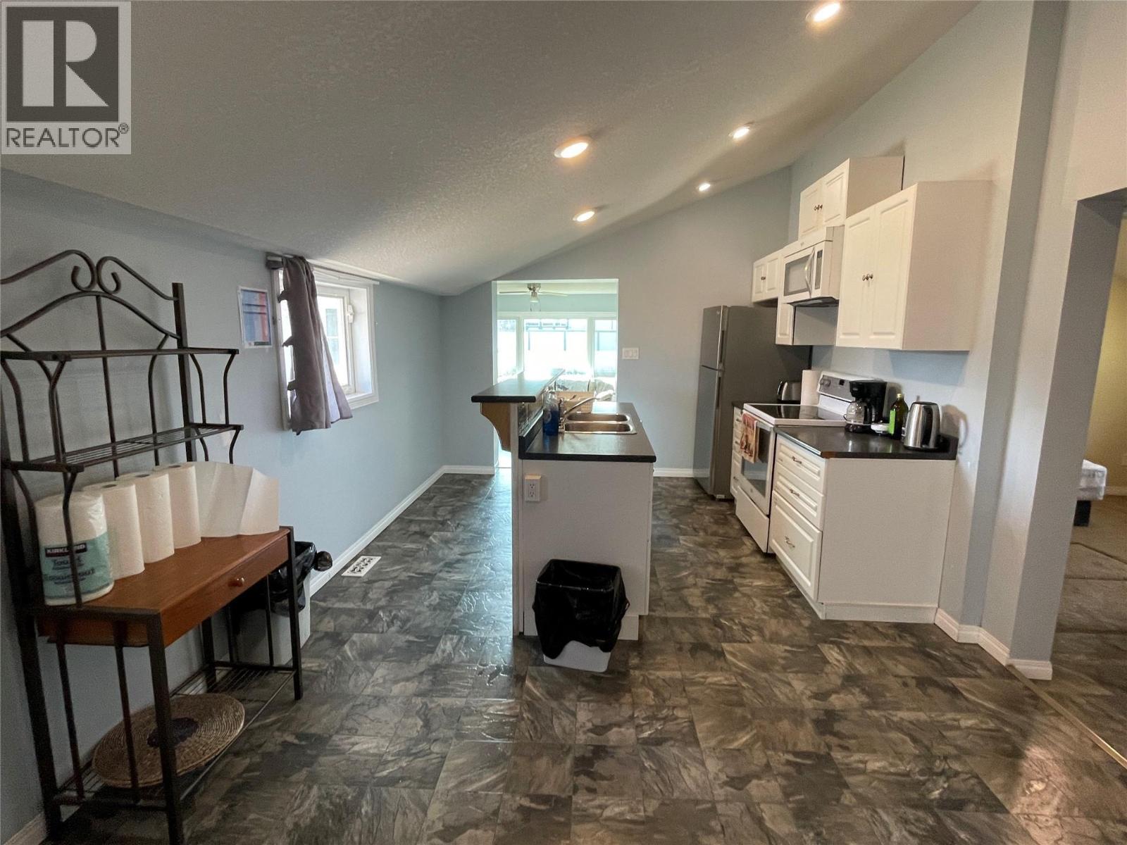 10744 17 Street, Dawson Creek
