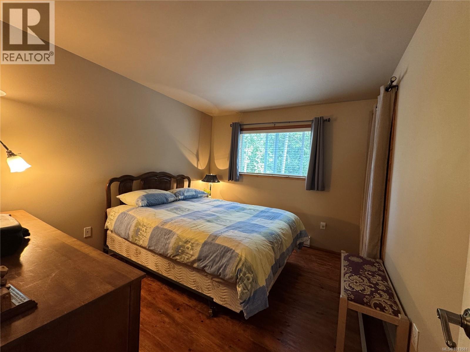 714 Charter Rd, Mayne Island