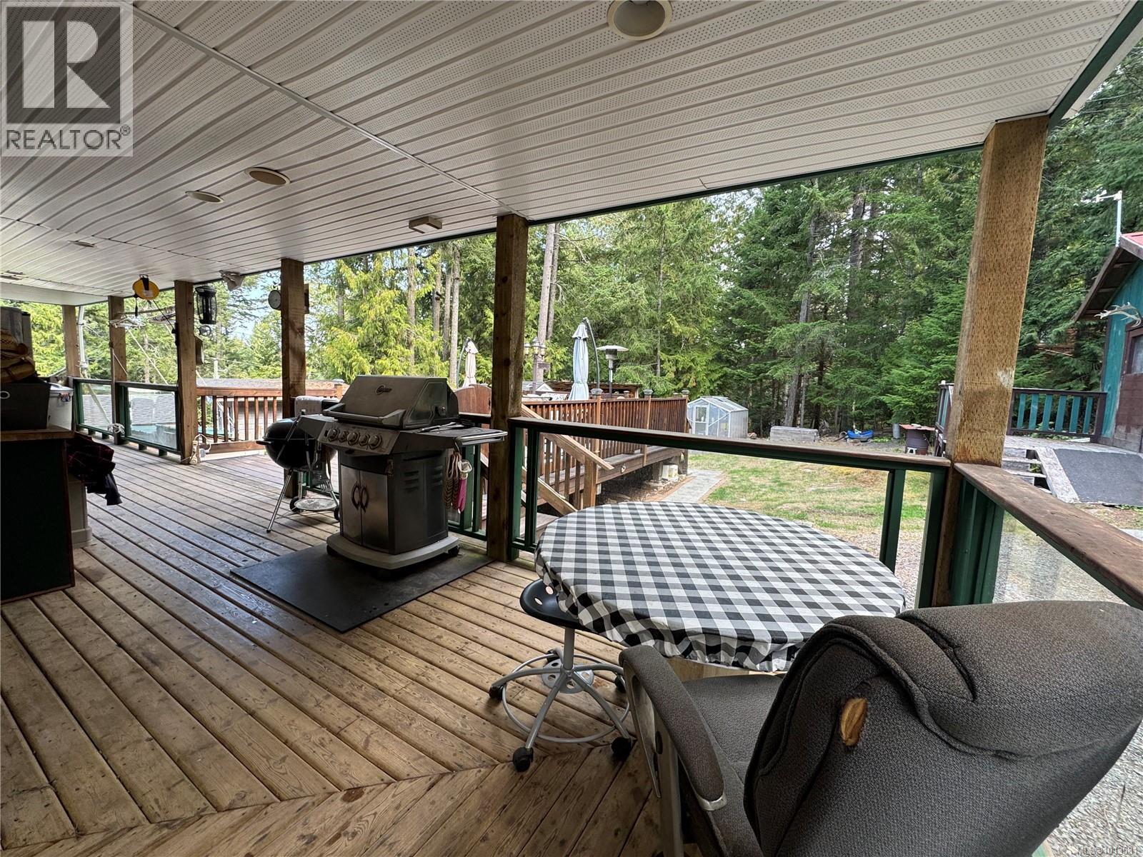 714 Charter Rd, Mayne Island