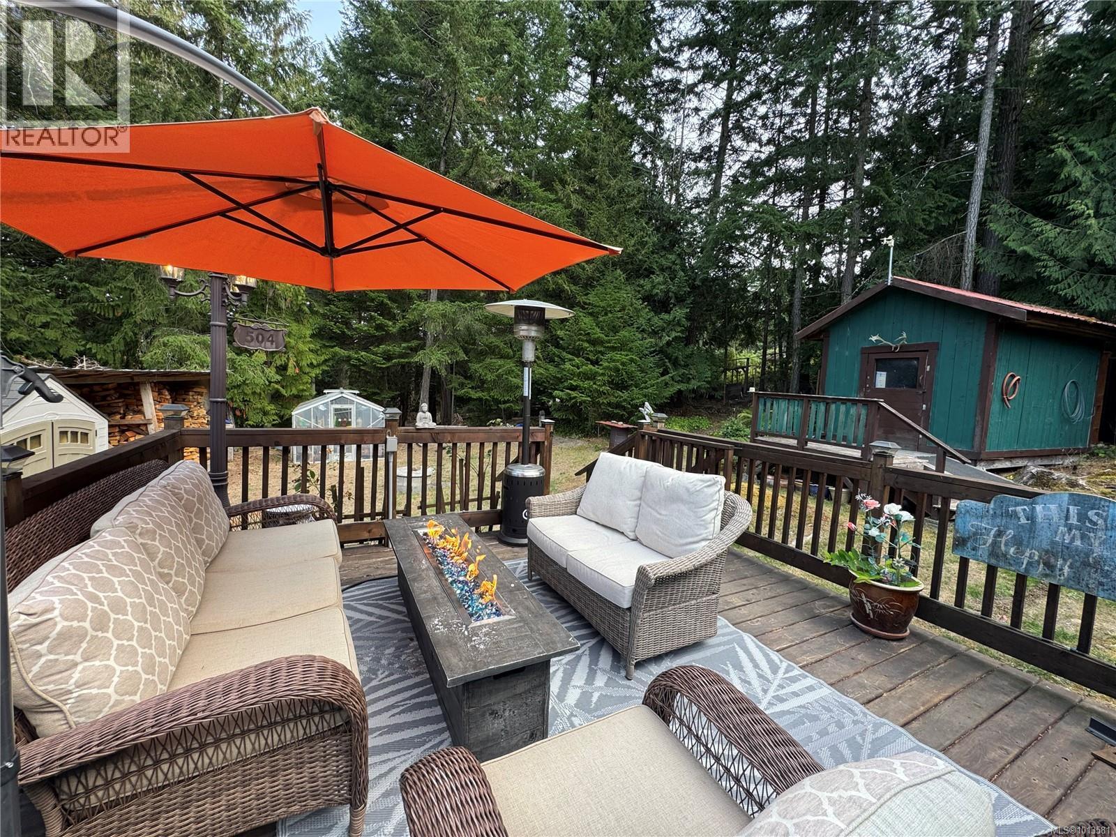 714 Charter Rd, Mayne Island
