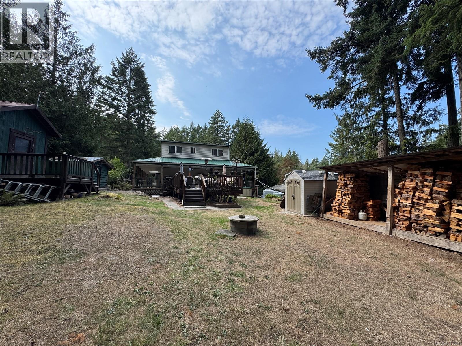 714 Charter Rd, Mayne Island
