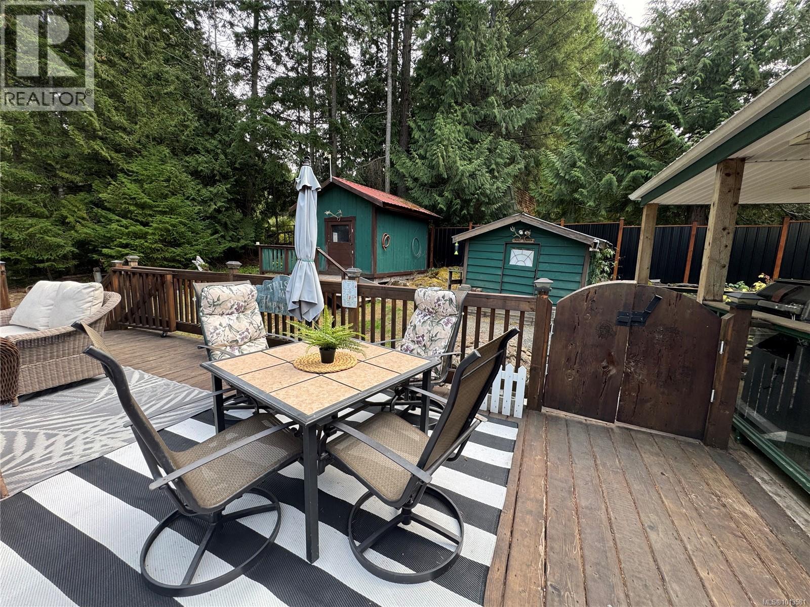714 Charter Rd, Mayne Island