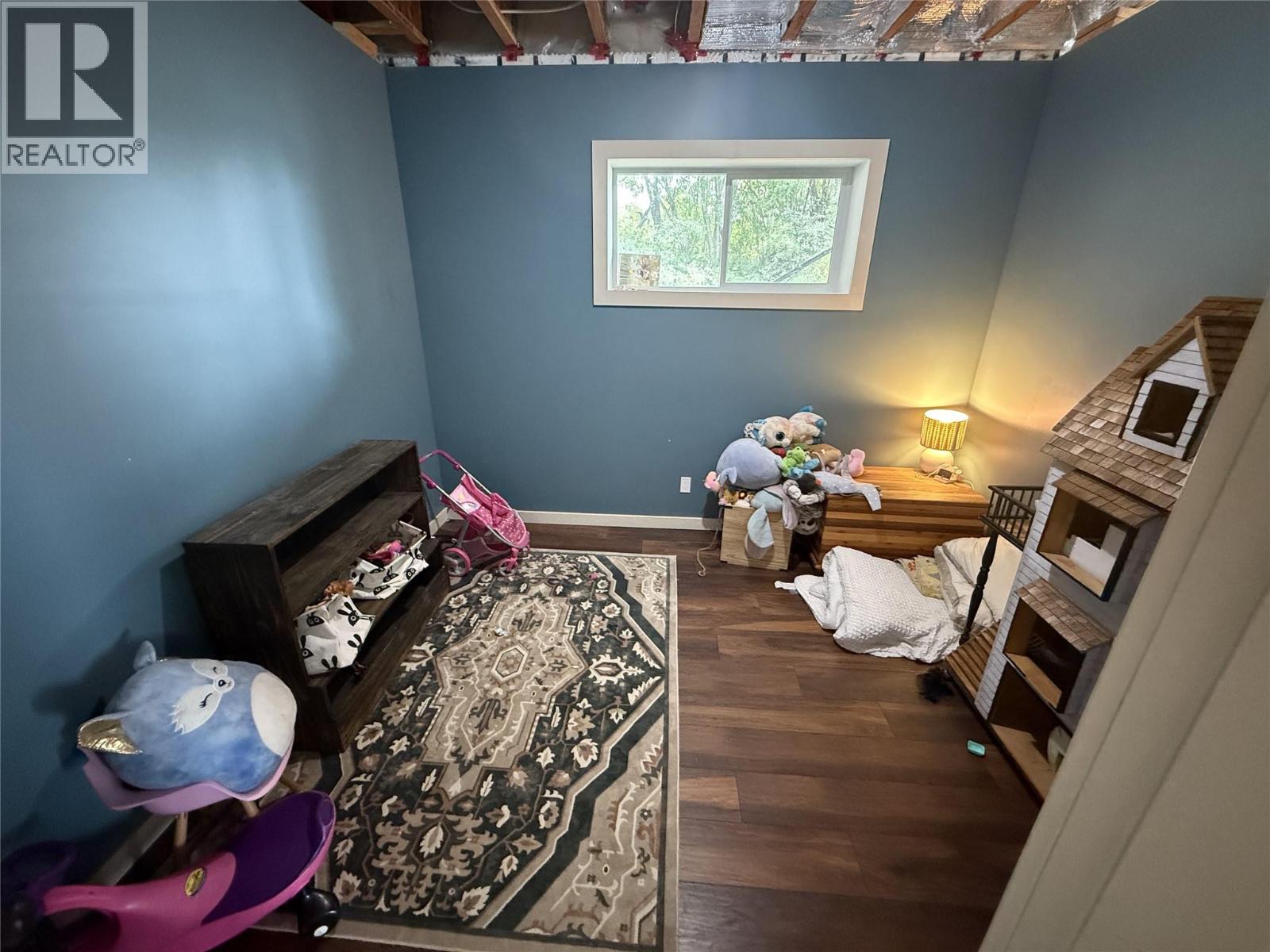 6986 South Moberly Lake Road, Moberly Lake