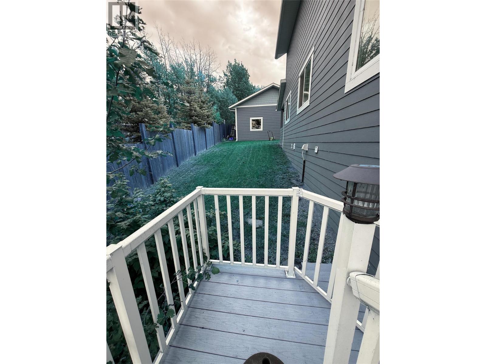 6986 South Moberly Lake Road, Moberly Lake