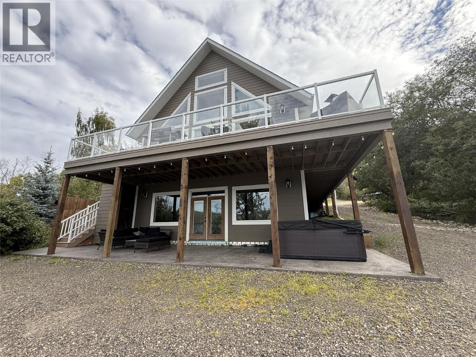 6986 South Moberly Lake Road, Moberly Lake