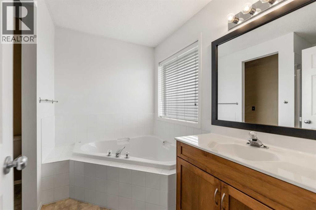 Single Family House for Sale in  Covewood Manor NE Coventry Hills Calgary 