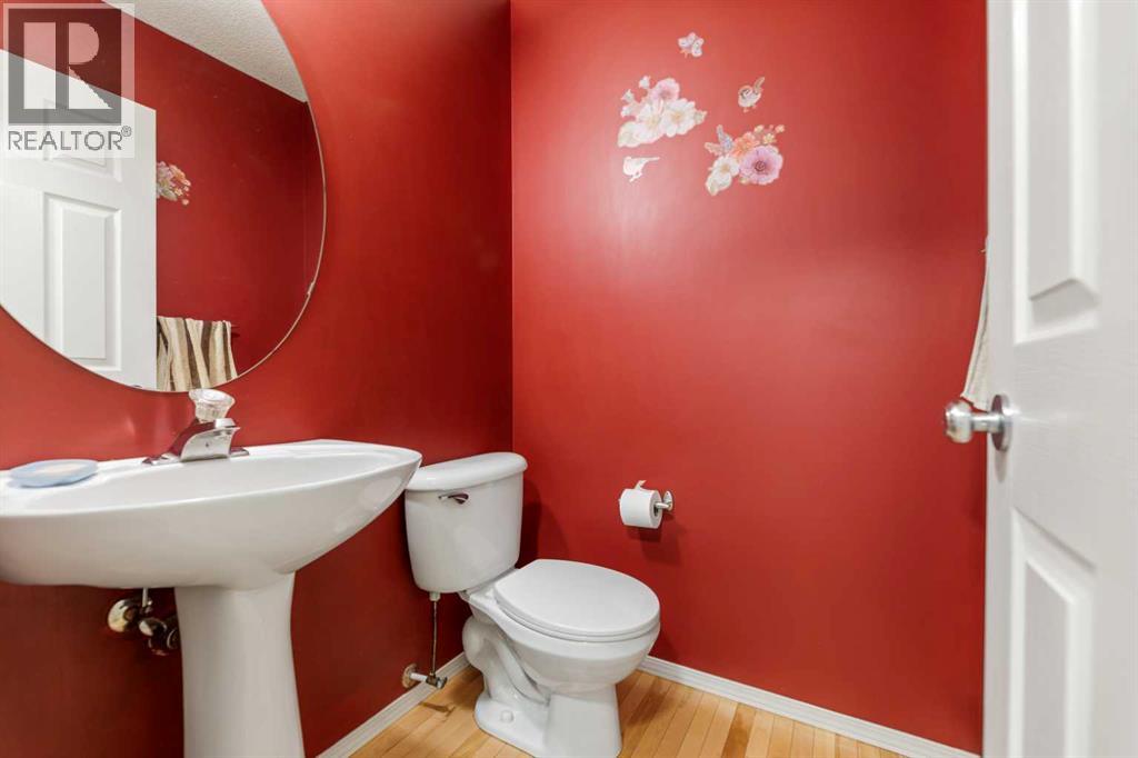 Single Family House for Sale in  Covewood Manor NE Coventry Hills Calgary 