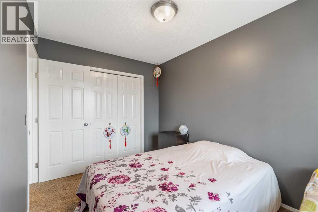 Single Family House for Sale in  Covewood Manor NE Coventry Hills Calgary 
