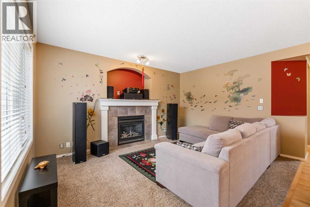 Single Family House for Sale in  Covewood Manor NE Coventry Hills Calgary 