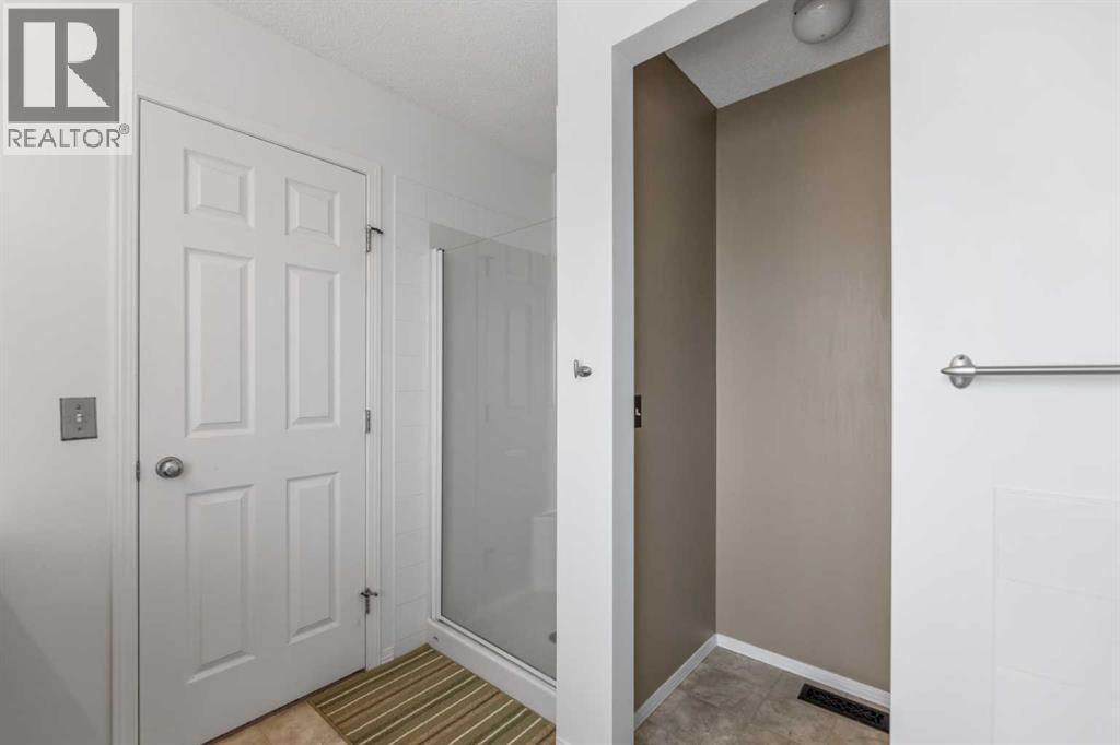 Single Family House for Sale in  Covewood Manor NE Coventry Hills Calgary 
