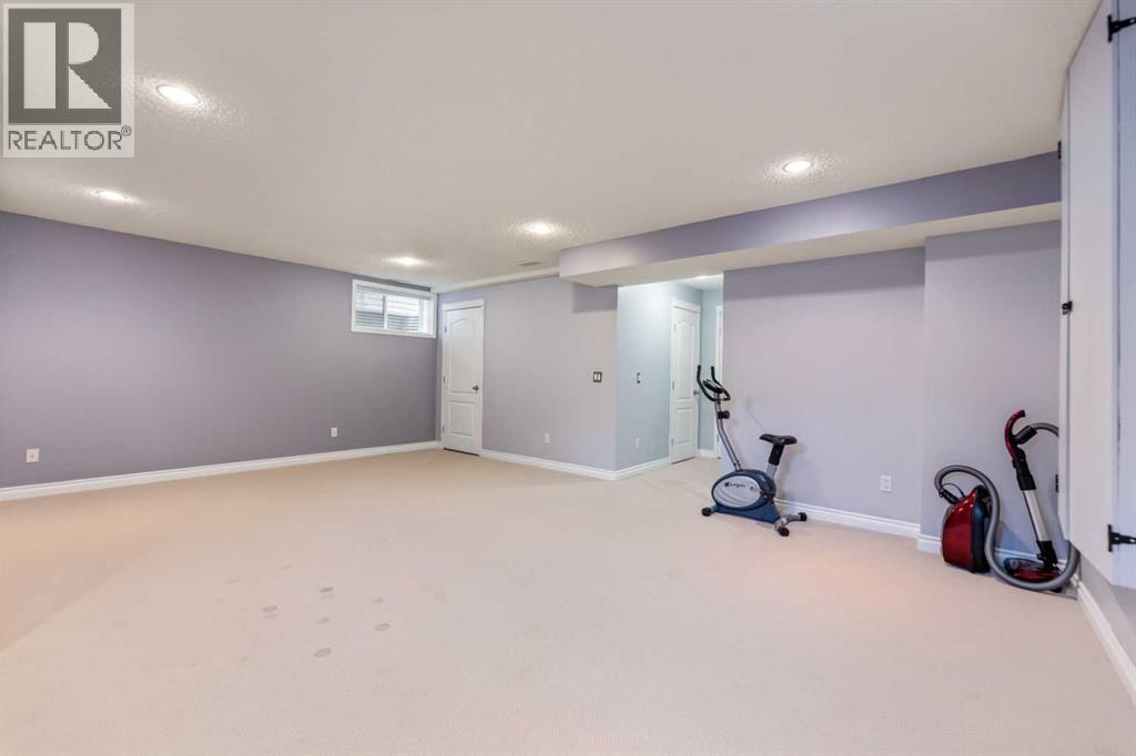 Single Family House for Sale in  Covewood Manor NE Coventry Hills Calgary 