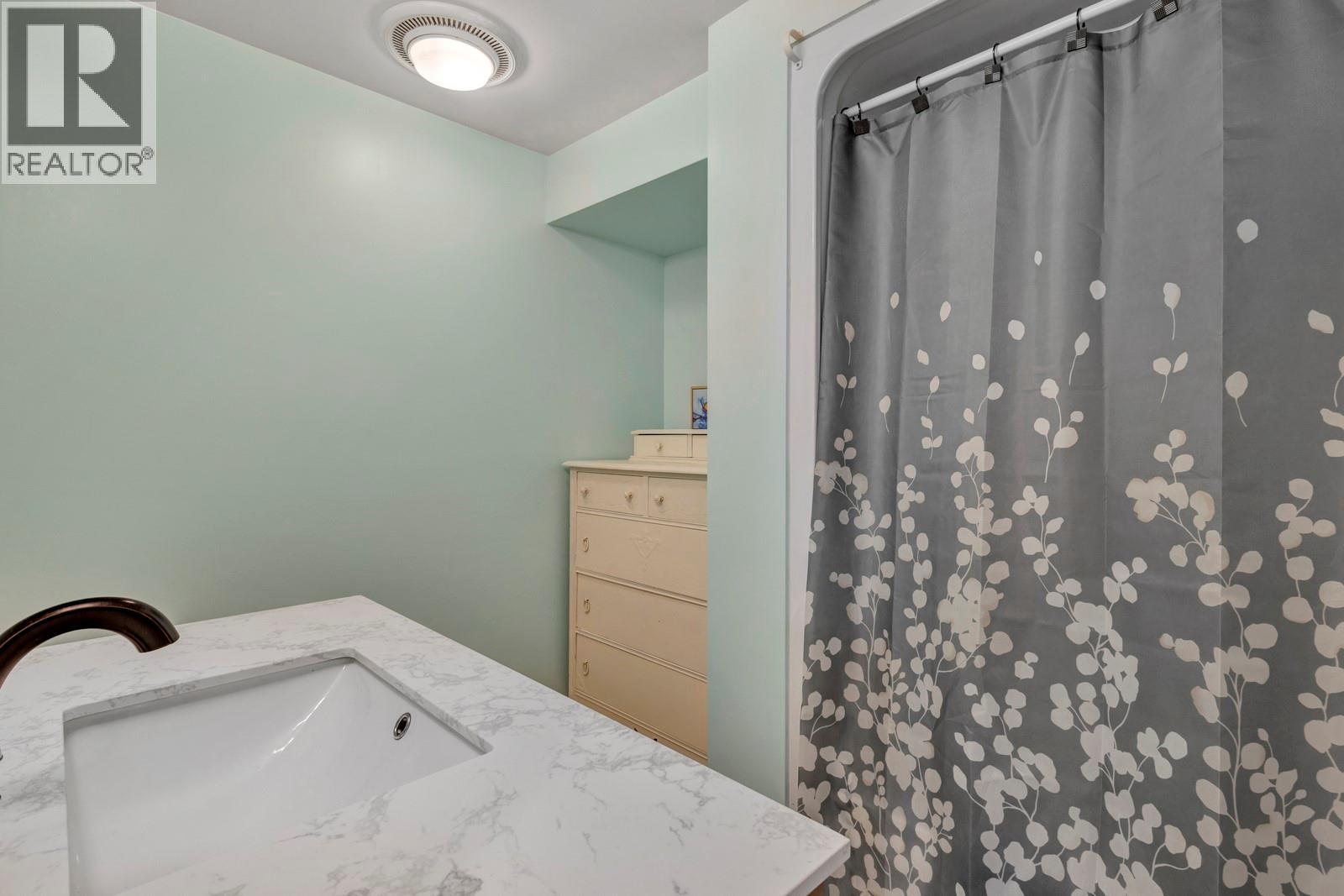  2917 Springfield Road, Kelowna