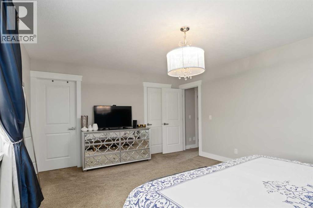208 Sparrow Hawk Drive, Fort McMurray