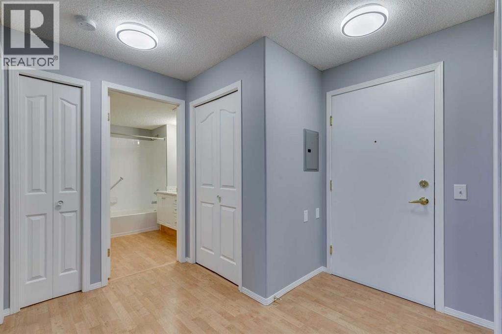 Single Family House for Sale in   Somervale Court SW Somerset Calgary 