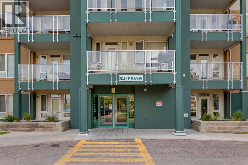 Single Family House for Sale in    Avenue NW Varsity Calgary 