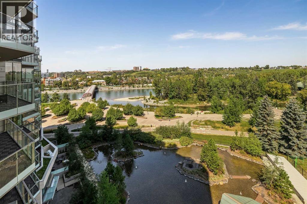 Single Family House for Sale in    Avenue SW Eau Claire Calgary 