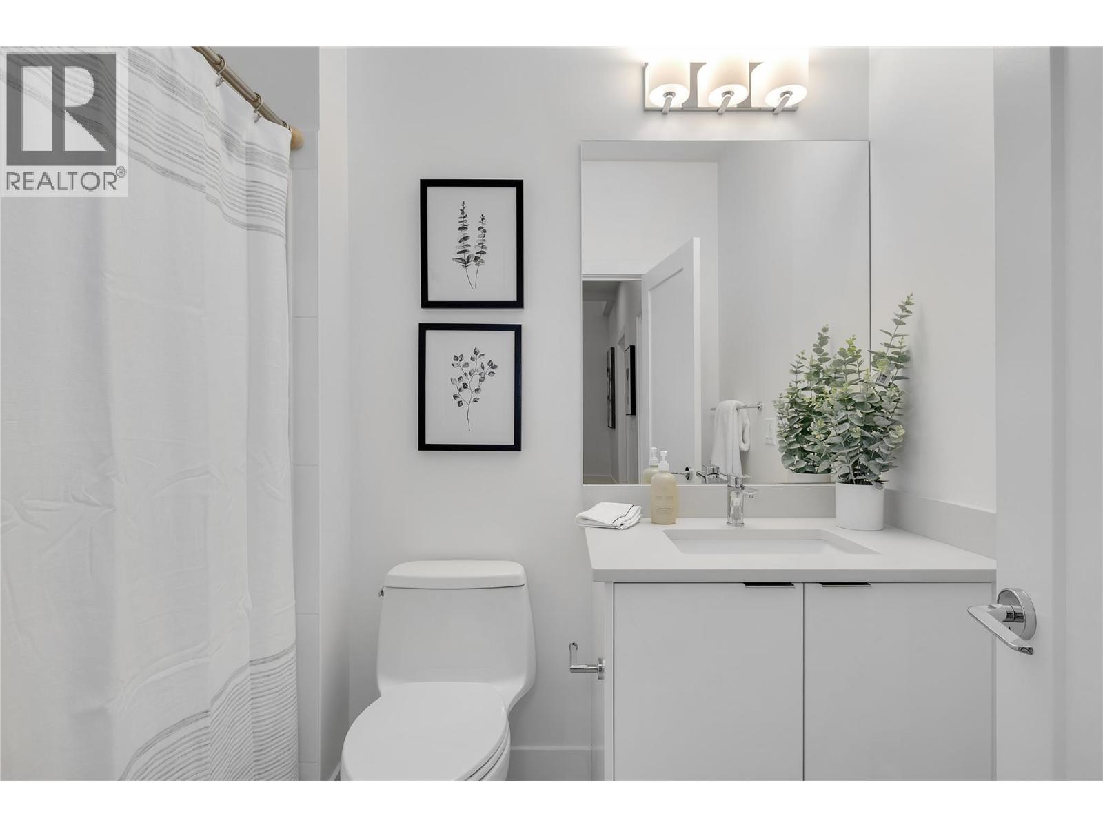 118 1455 Cara Glen Court, Kelowna