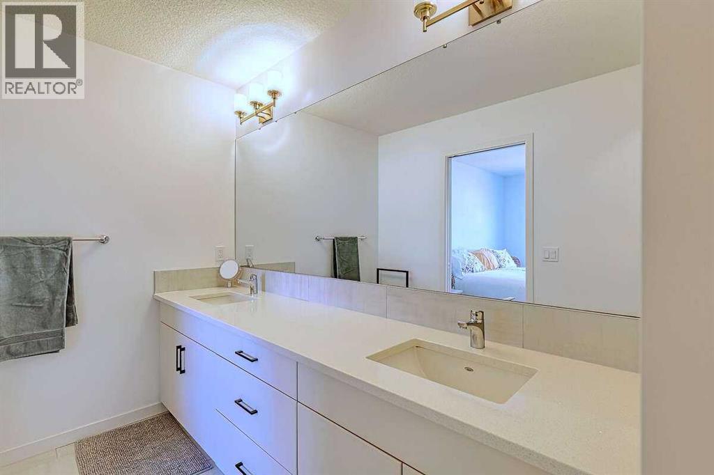 Single Family House for Sale in  Arbour Lake Rise NW Arbour Lake Calgary 