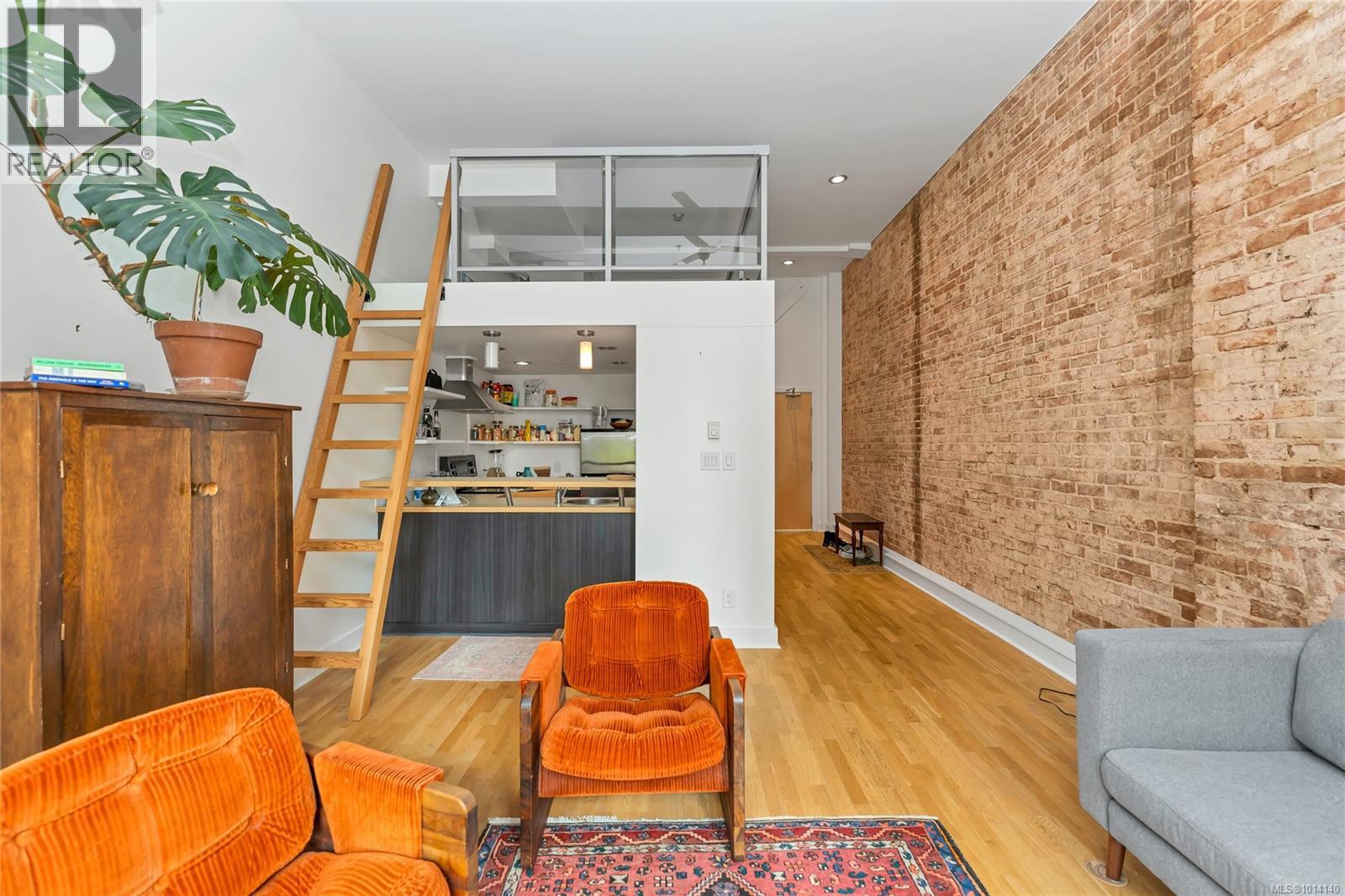 203 562 Yates Street, Victoria