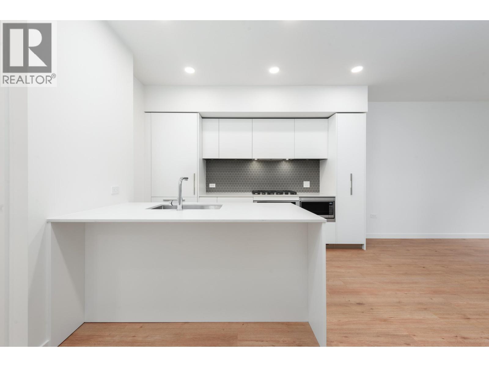 401 1506 SCOTT CRESCENT, Squamish
