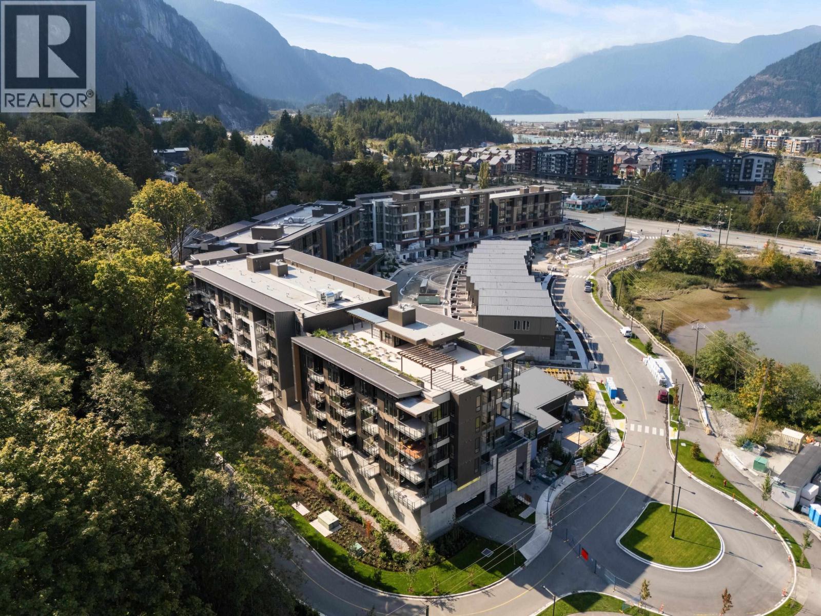 401 1506 SCOTT CRESCENT, Squamish