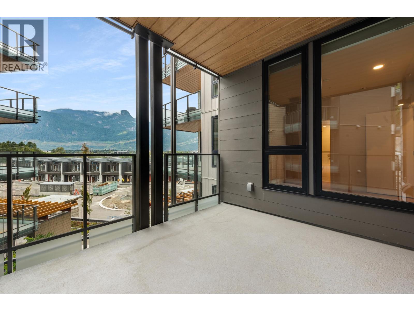 401 1506 SCOTT CRESCENT, Squamish