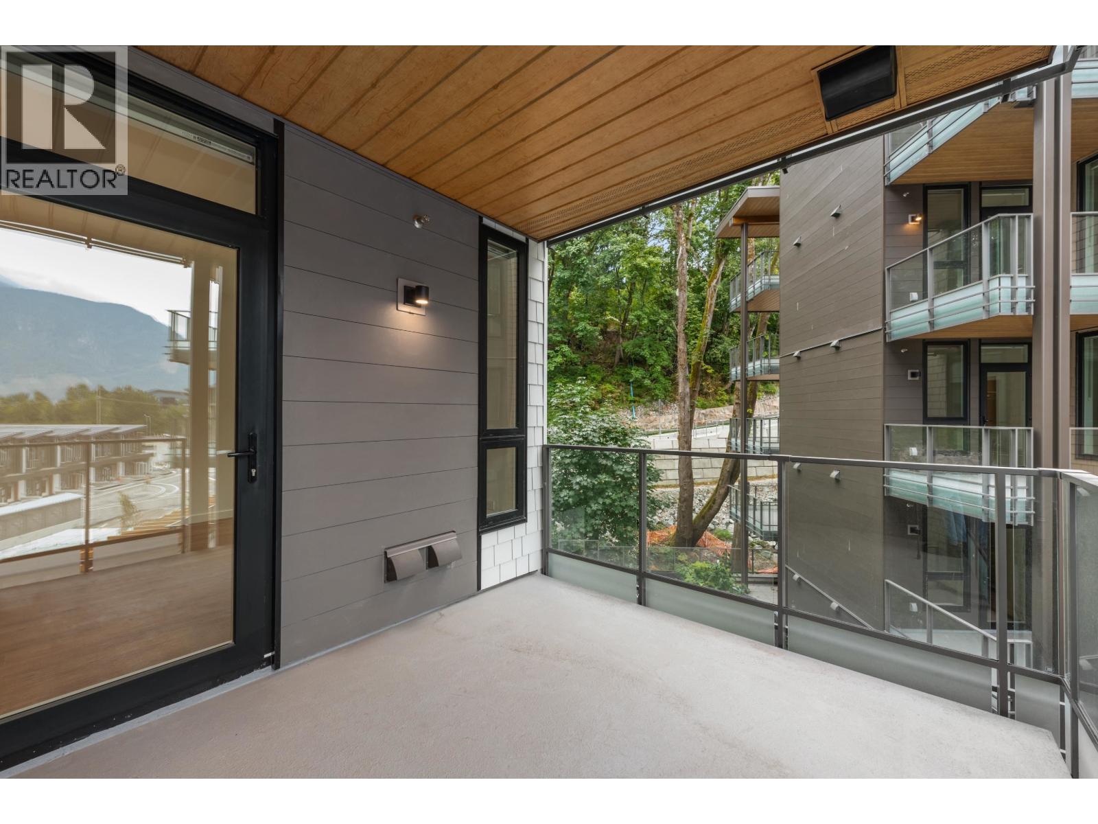 401 1506 SCOTT CRESCENT, Squamish