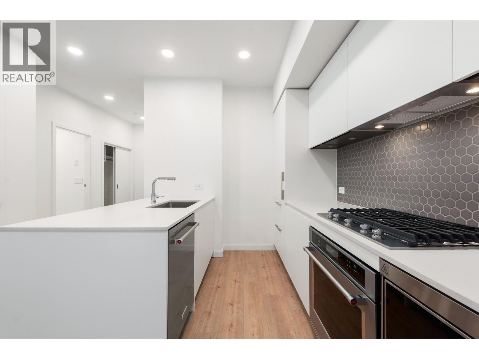 401 1506 SCOTT CRESCENT, Squamish