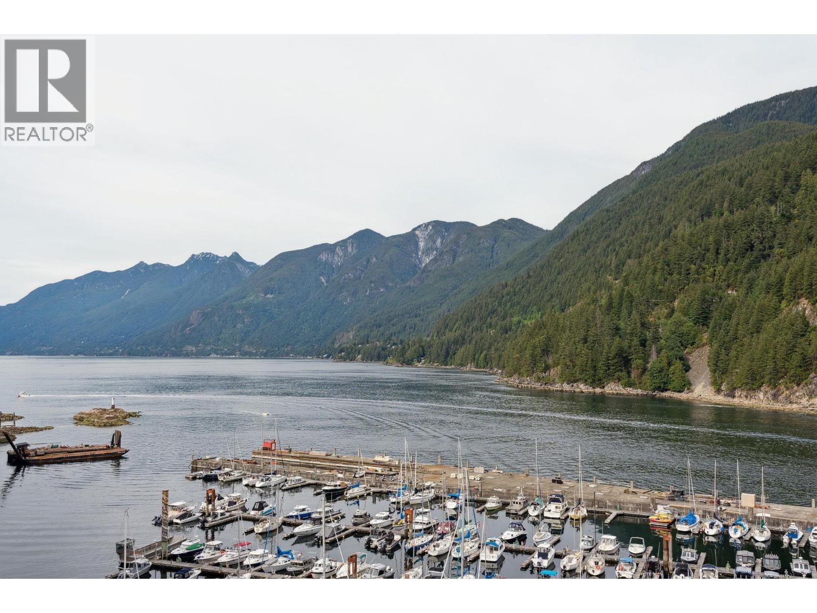 702 6707 NELSON AVENUE, West Vancouver