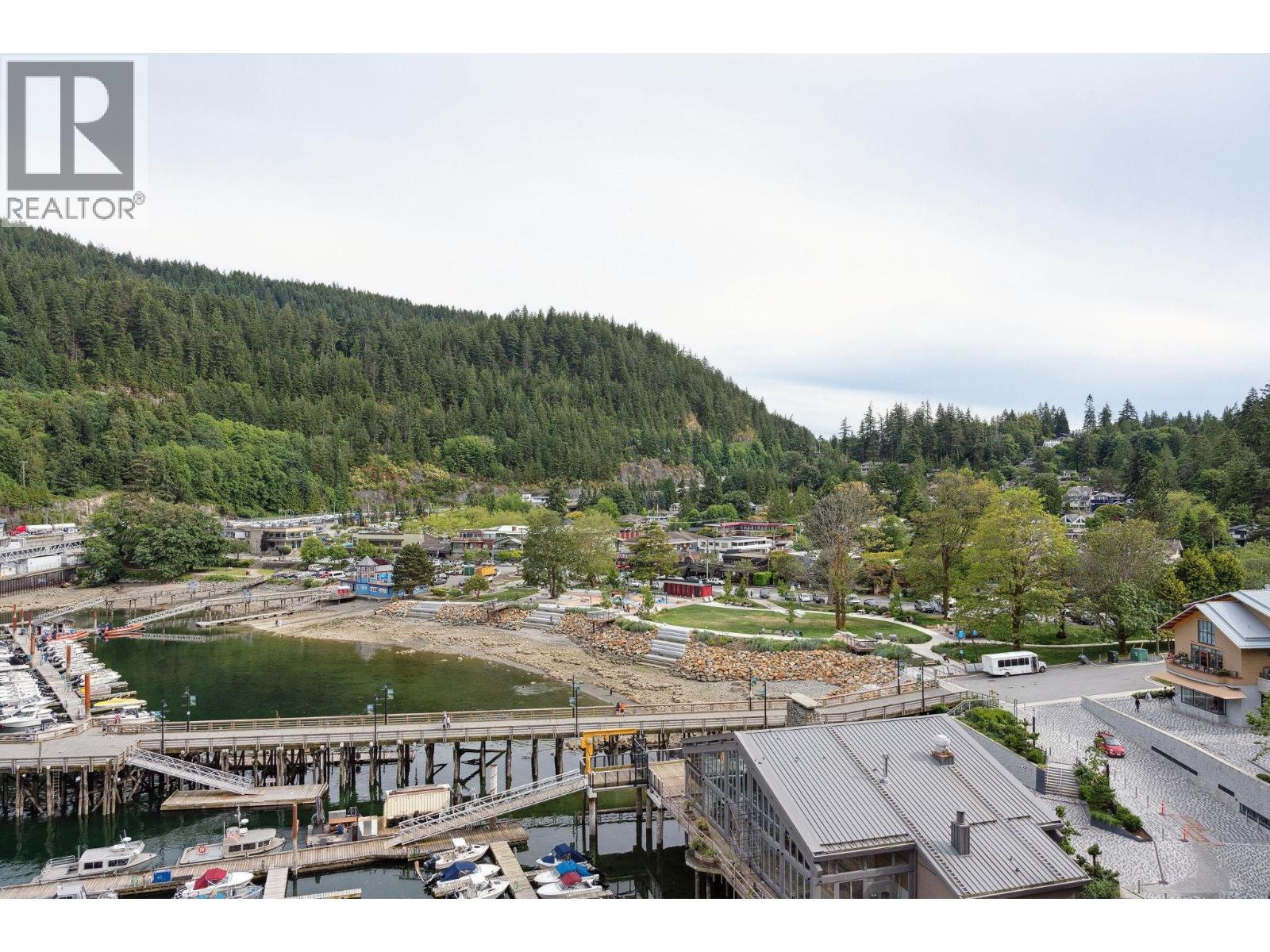 702 6707 NELSON AVENUE, West Vancouver