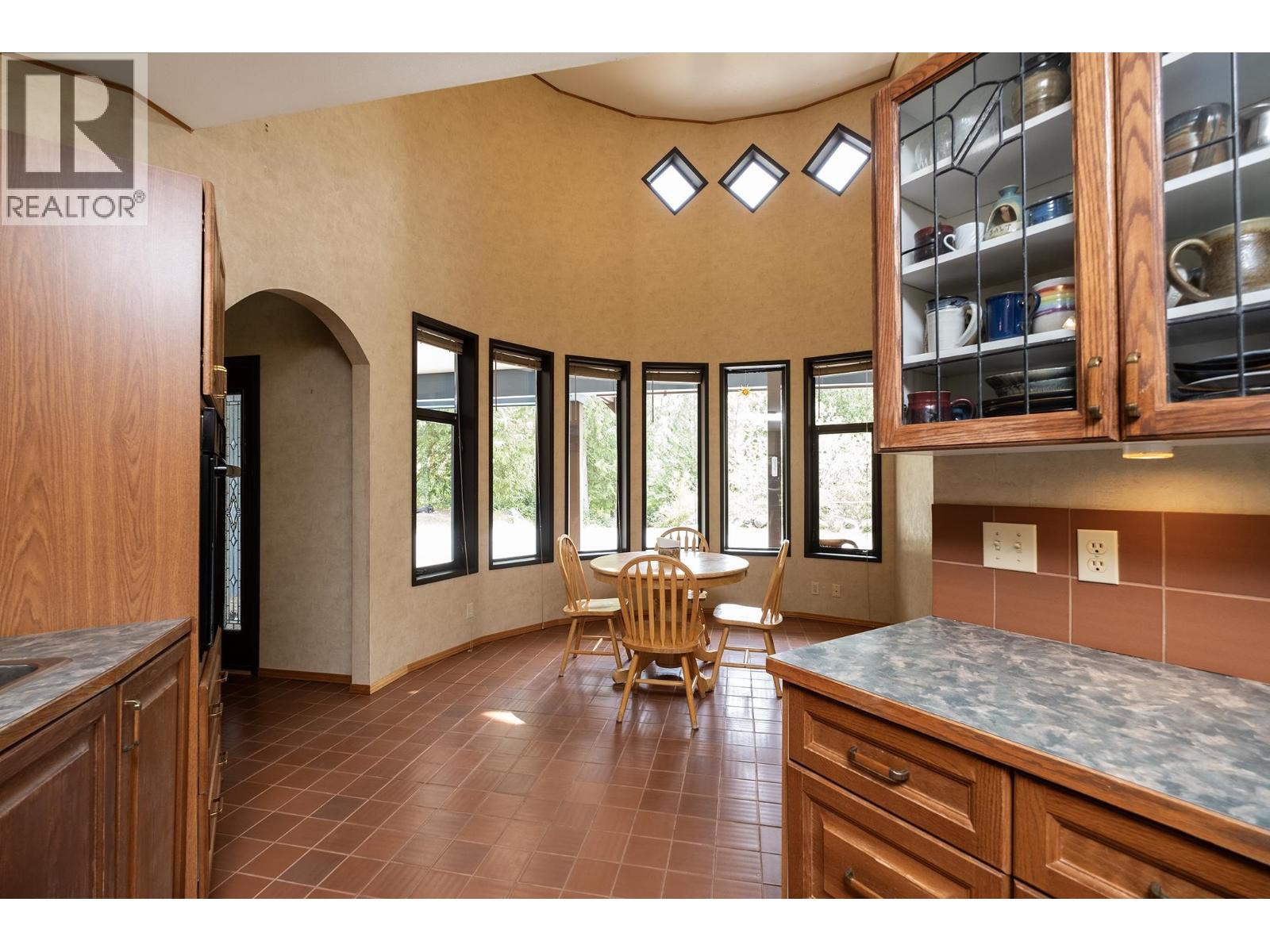 11832 SUNSHINE COAST HIGHWAY, Pender Harbour