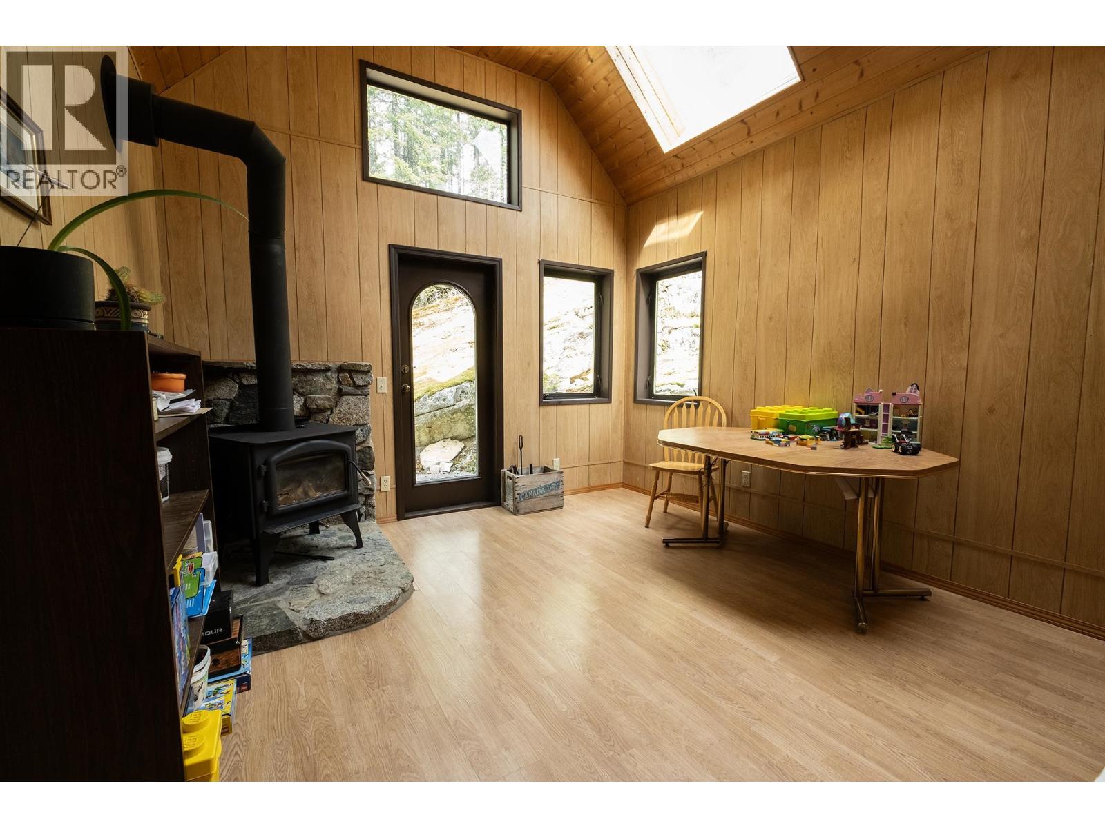 11832 SUNSHINE COAST HIGHWAY, Pender Harbour