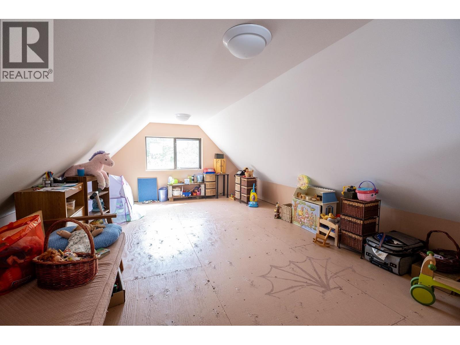 11832 SUNSHINE COAST HIGHWAY, Pender Harbour
